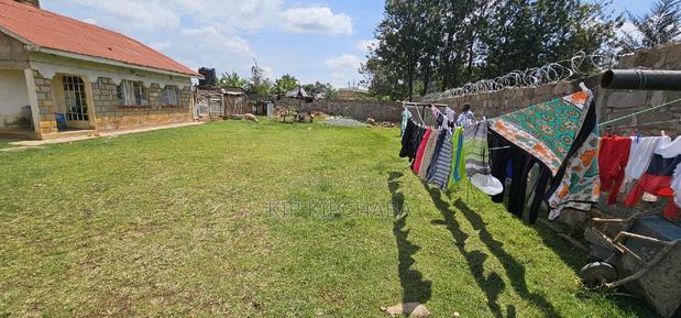 8bdrm Bungalow in Kimumu for sale