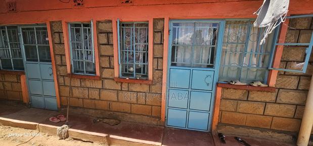 10bdrm Duplex in Kimumu for sale