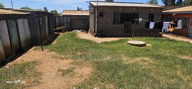 10bdrm Duplex in Kimumu for sale