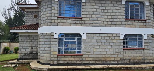 5bdrm Mansion in Elgonview for sale