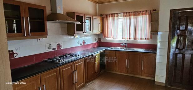 4bdrm Bungalow in Elgonview for sale