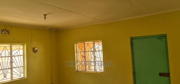 5bdrm Bungalow in Kapsoya for Sale
