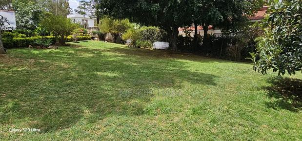 8bdrm Mansion in Elgonview for sale