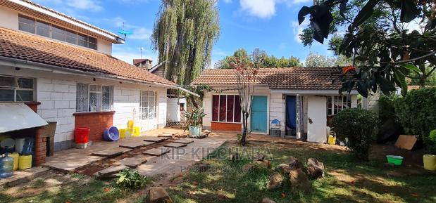 8bdrm Bungalow in Pioneer for sale
