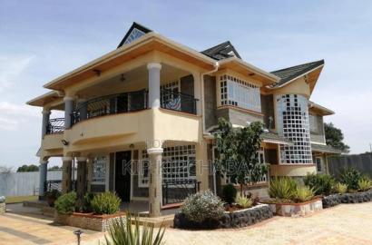 4bdrm Mansion in Kuinet for sale
