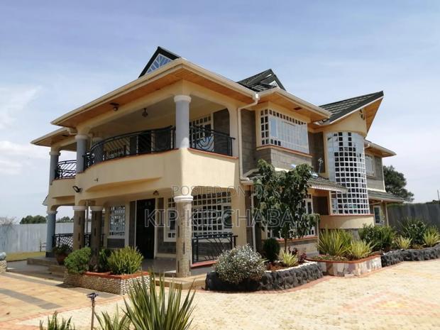 4bdrm Mansion in Kuinet for sale