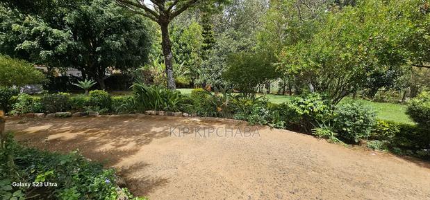 8bdrm Mansion in Elgonview for sale