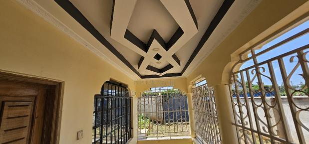 3bdrm Bungalow in Royalton Annex ,, Racecourse for sale