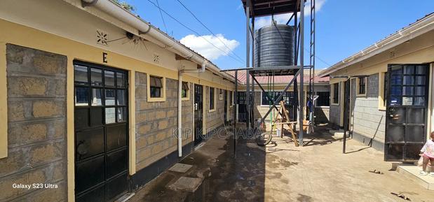 18bdrm Duplex in Kimumu for sale