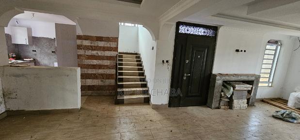 5bdrm Maisonette in Chepkanga Eldoret, Kimumu for sale