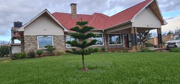 5bdrm Bungalow in Elgonview for sale