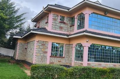 5bdrm Maisonette in Annex Estate, Racecourse for sale
