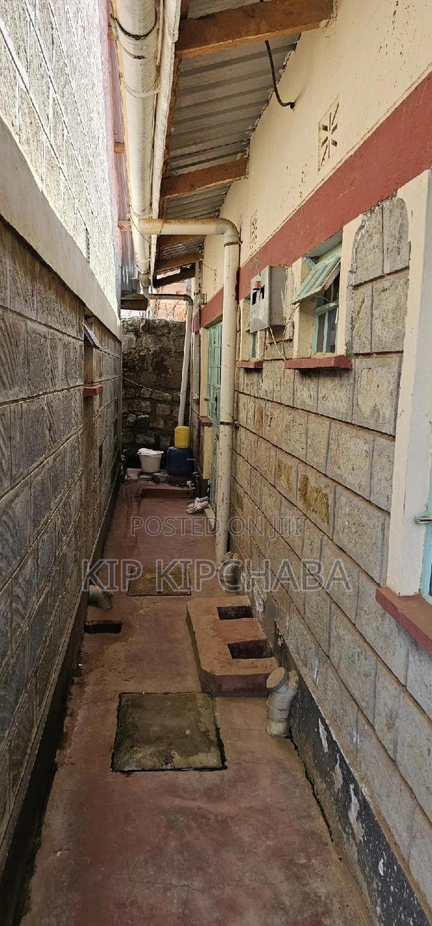 6bdrm Bungalow in Kapsoya Estate for sale