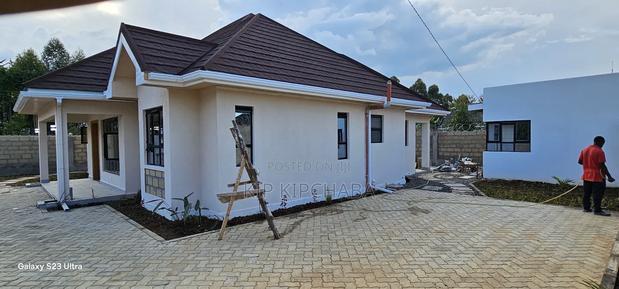 3bdrm Bungalow in Elgonview for sale