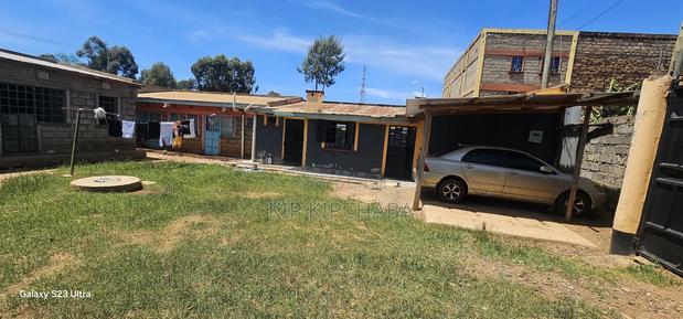 10bdrm Duplex in Kimumu for sale