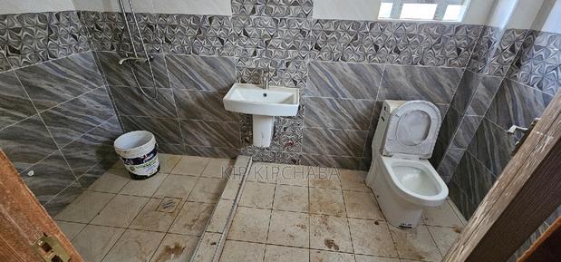 5bdrm Maisonette in Chepkanga Eldoret, Kimumu for sale