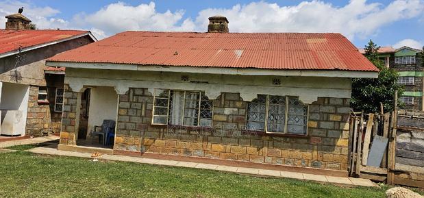 8bdrm Bungalow in Kimumu for sale