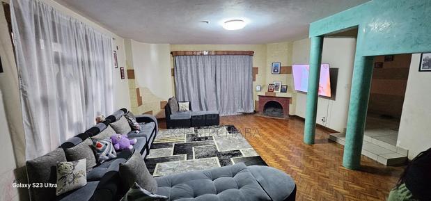 5bdrm Mansion in Elgonview for sale