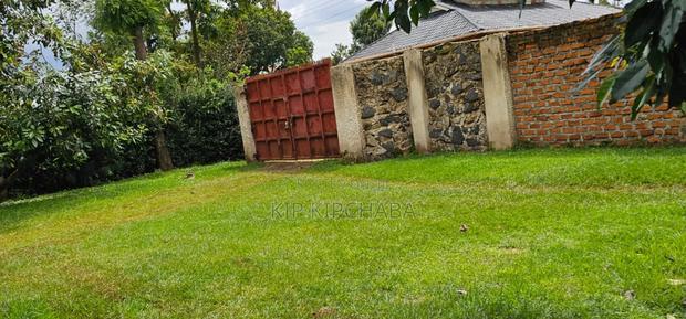 12bdrm House in Kimumu for sale