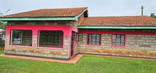 12bdrm House in Kimumu for sale