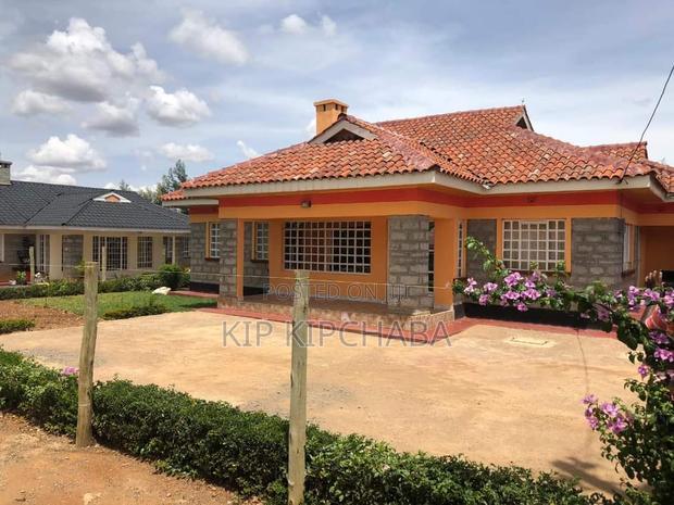 3bdrm Bungalow in Blossom Elgonview for sale
