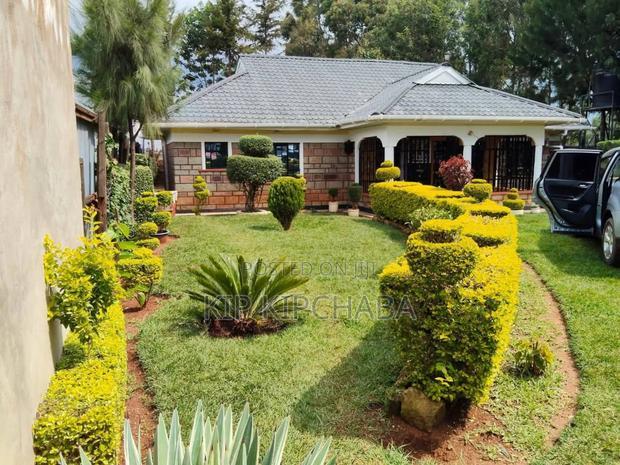 3bdrm House in Outspan, Eldoret CBD for sale
