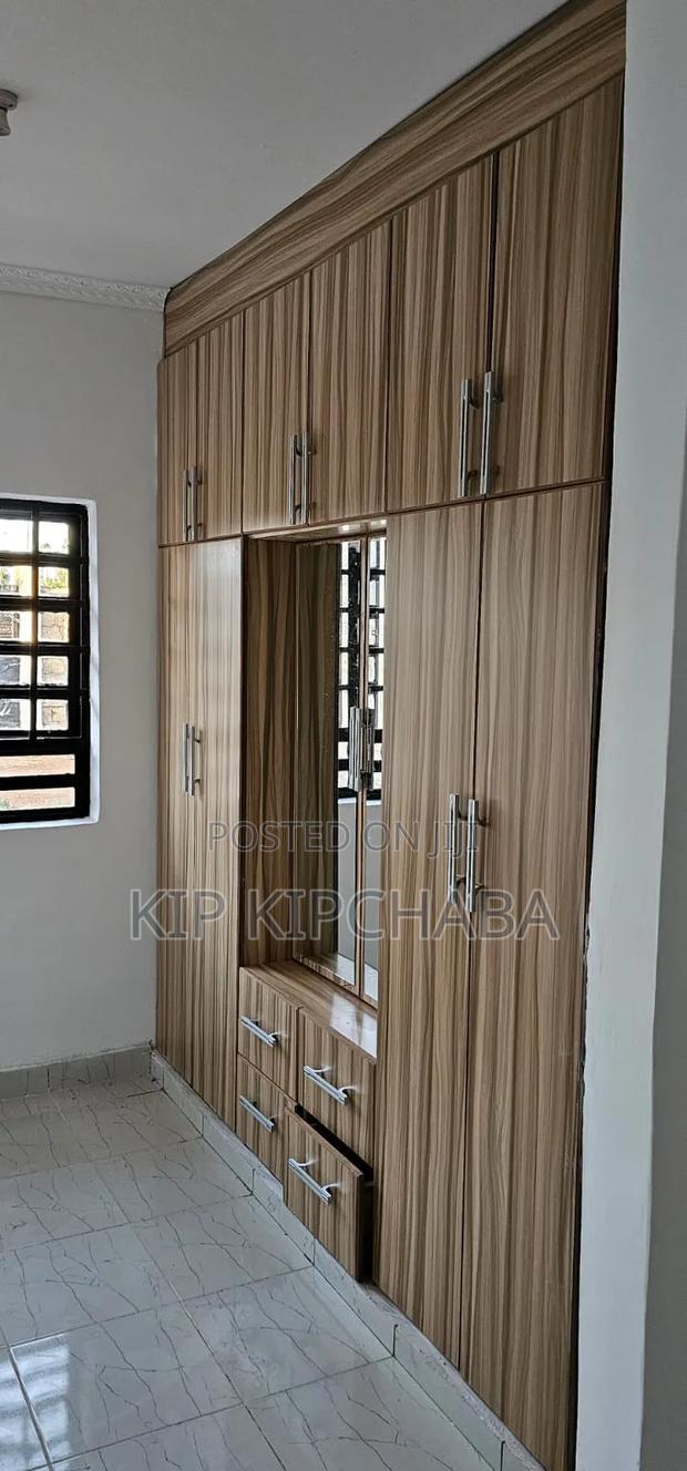 4bdrm Mansion in Kuinet for sale