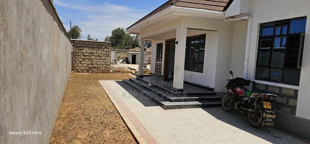 3bdrm Bungalow in Blossom, Elgon View for sale