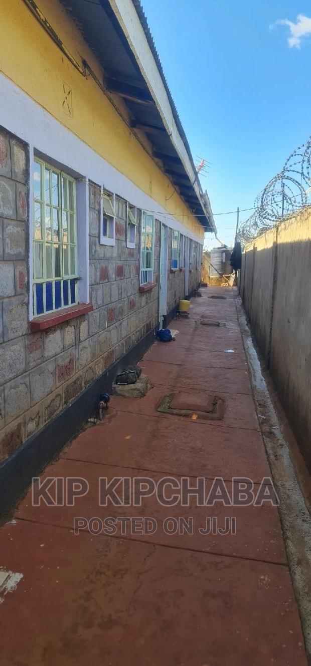 10bdrm Duplex in Kimumu for sale