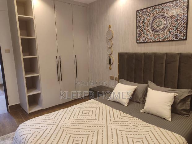 3bdrm Apartment in Parklands for sale