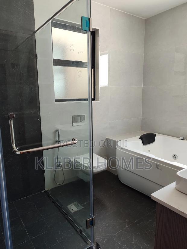4bdrm Townhouse/Terrace in Langata for sale