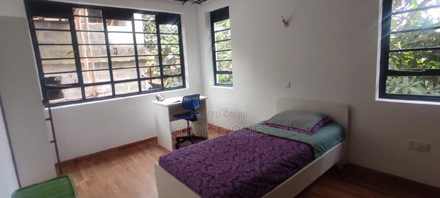 4bdrm Townhouse/Terrace in Kentmere, Banana for sale