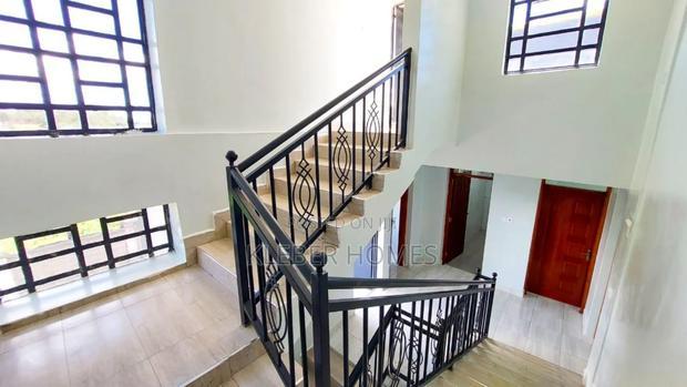 4bdrm Townhouse/Terrace in Kikuyu for sale