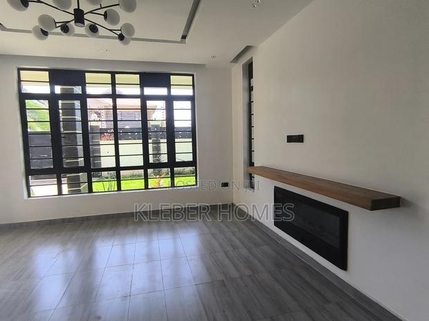 4bdrm Villa in Membley for sale