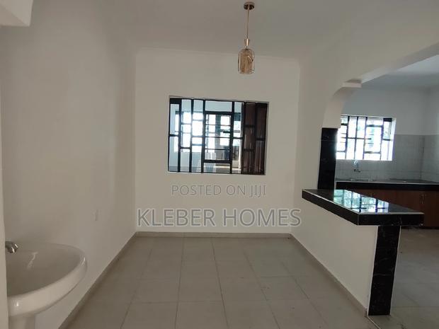 3bdrm Bungalow in Matasia for sale