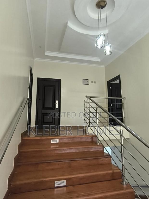 4bdrm Mansion in Ruiru for sale