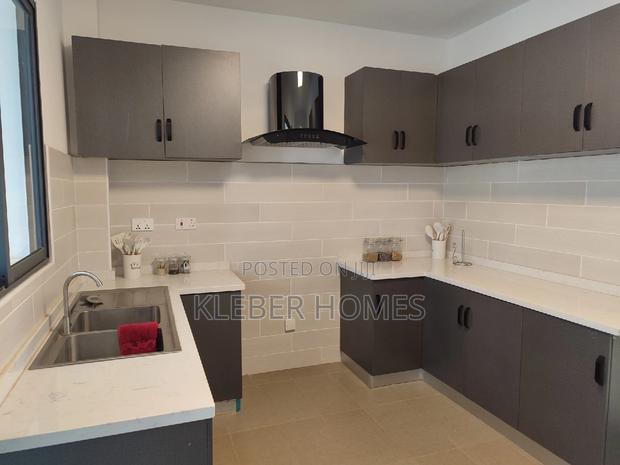 3bdrm Apartment in Lower Kabete for sale
