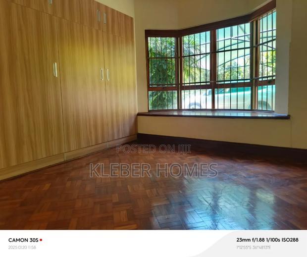 5bdrm Mansion in Runda for rent
