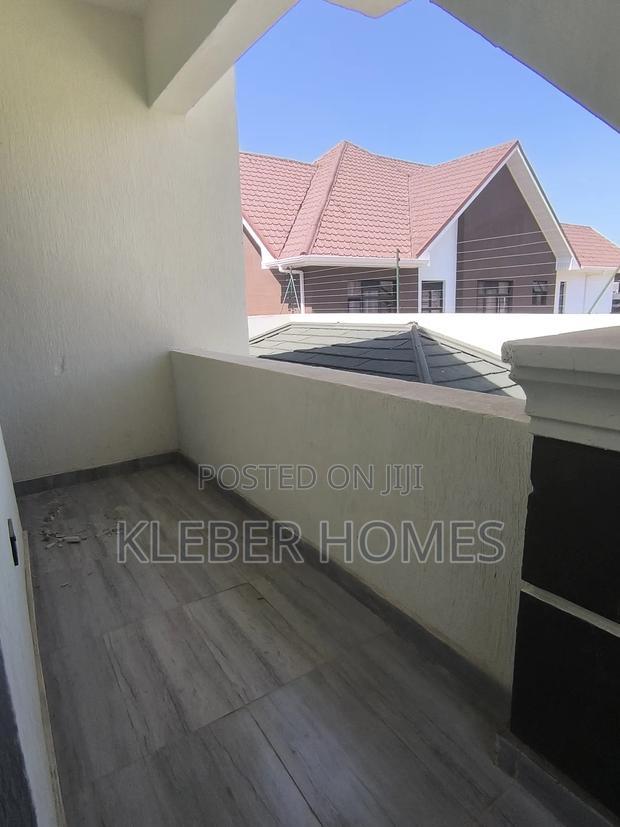 4bdrm Villa in Membley for sale