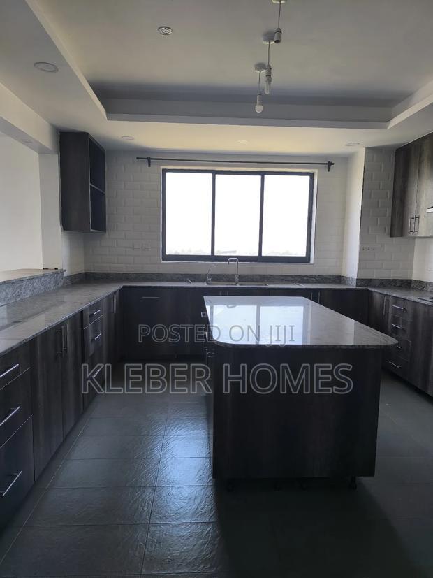 5bdrm Duplex in Lavington for rent