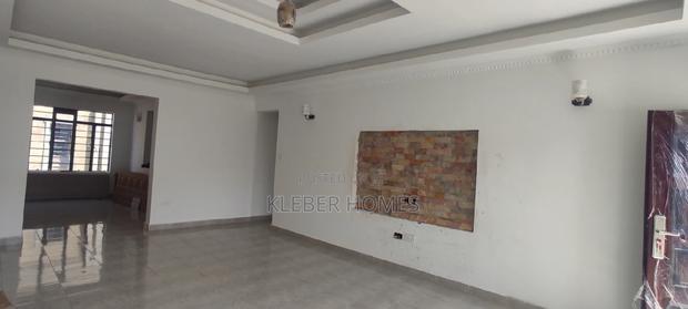 3bdrm Bungalow in Kenyatta Road for sale