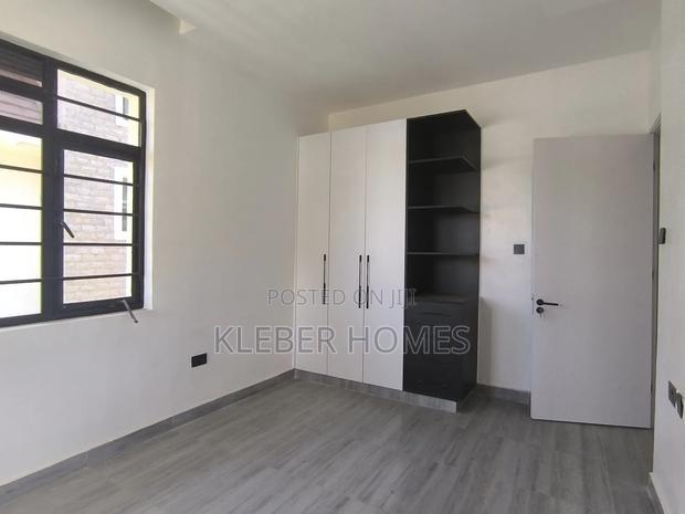4bdrm Villa in Membley for sale
