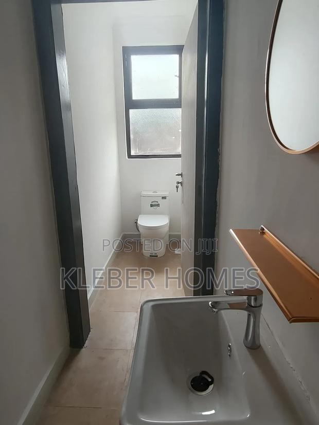 3bdrm Bungalow in Kenyatta Road for sale