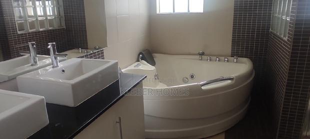 5bdrm Mansion in Runda for sale