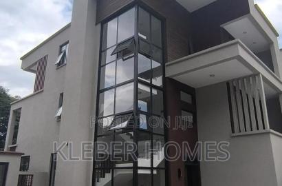 5bdrm Villa in Lavington for sale