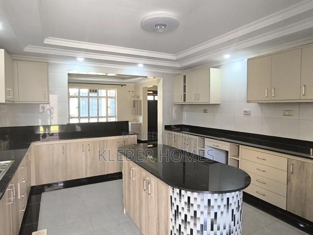 4bdrm Mansion in Ruiru for sale