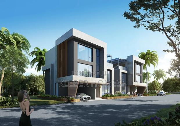 5bdrm Villa in Lavington for sale
