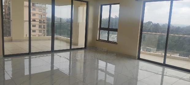 4bdrm Duplex in Westlands for Sale