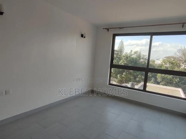 3bdrm Apartment in Lavington for sale