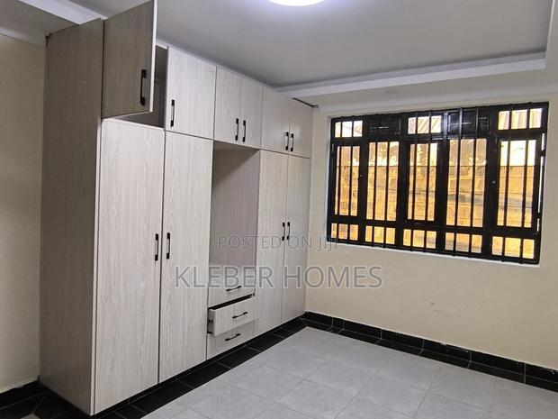 7bdrm Townhouse/Terrace in Kenyatta Road for sale